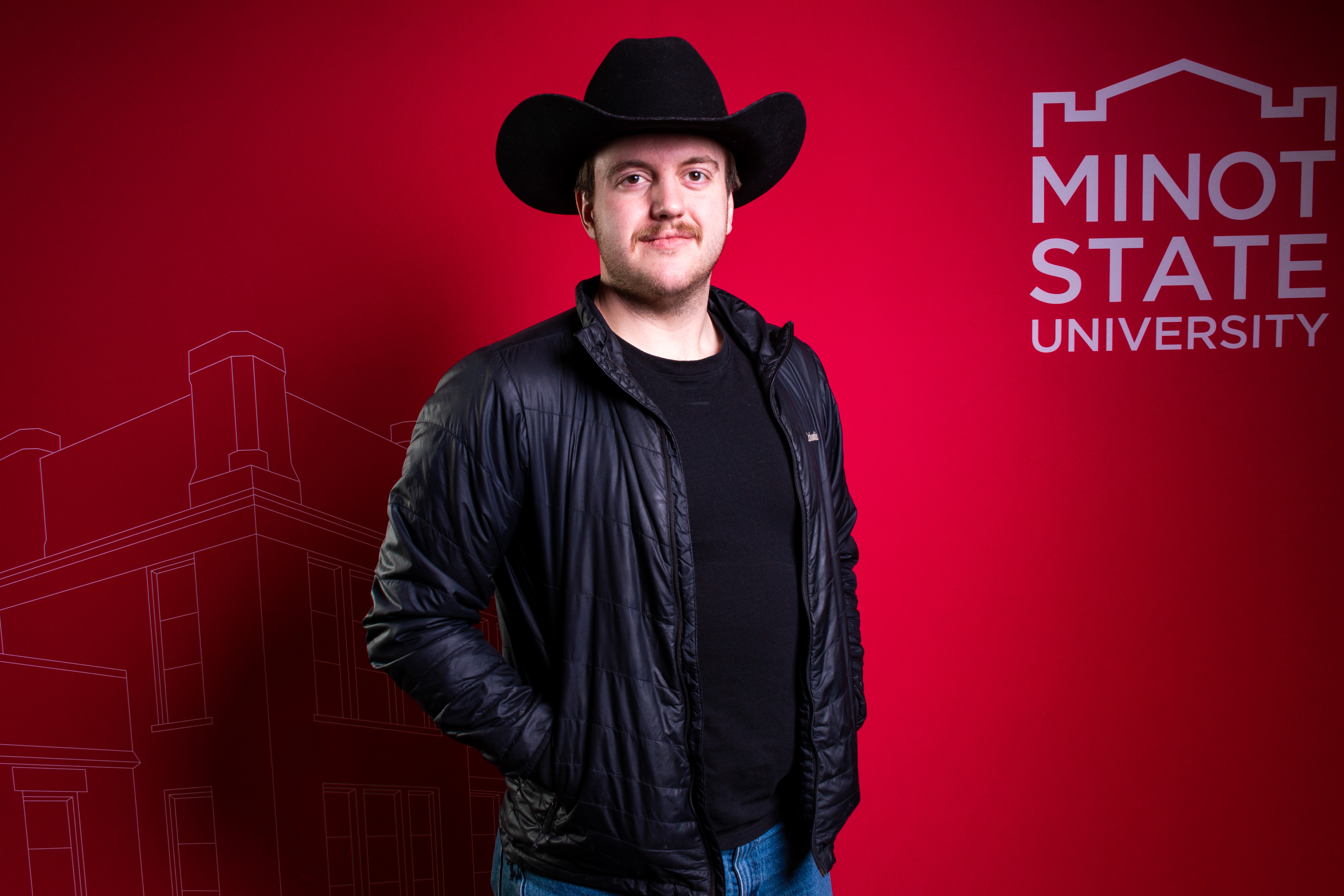 Travis Smith headshot